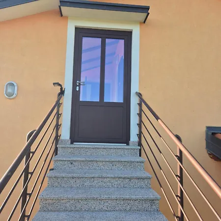 Apartma Sonce Lägenhet Pobegi