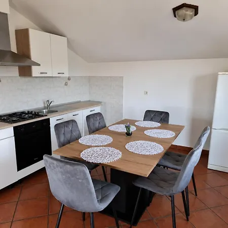 Apartma Sonce Lägenhet *